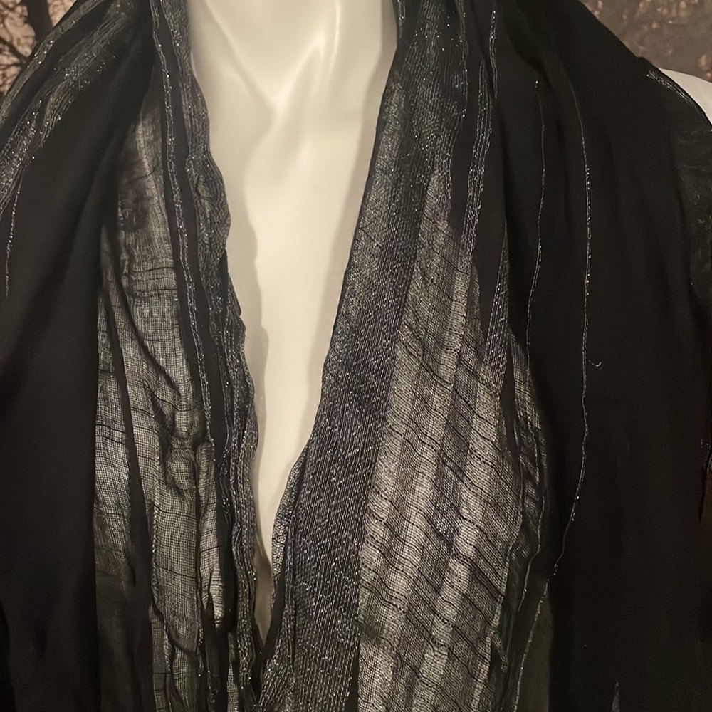 Calvin Klein Infinity Scarf* - Picture 3 of 6